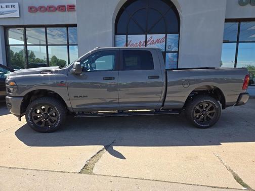Ceramic Gray Clear-Coat Exterior Paint 2026 RAM 2500 Big Horn Crew Cab 4x4 6'4' Box