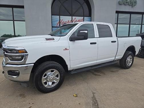 2025 RAM 2500 Tradesman Crew Cab 4x4 6'4' Box