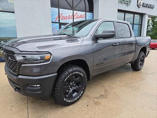 2025 RAM 1500 Warlock Crew Cab 4x4 5'7' Box
