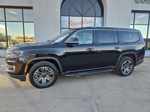 2022 Jeep Wagoneer Series III 4x4