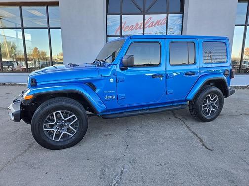 2024 Jeep Wrangler 4-Door Sahara 4x4