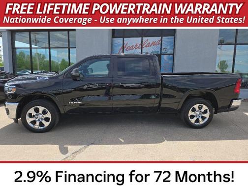 Diamond Black Crystal Pearl-Coat Exterior Paint 2026 RAM 1500 Big Horn/Lone Star