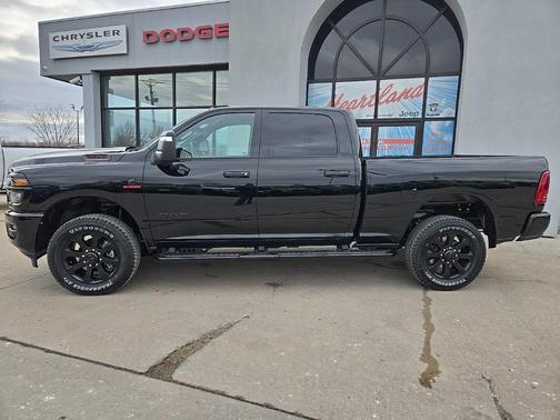 2026 RAM 2500 Big Horn Crew Cab 4x4 6'4' Box