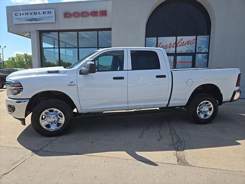 2025 RAM 2500 Tradesman Crew Cab 4x4 6'4' Box