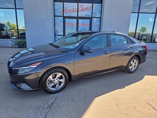 2021 Hyundai ELANTRA SE