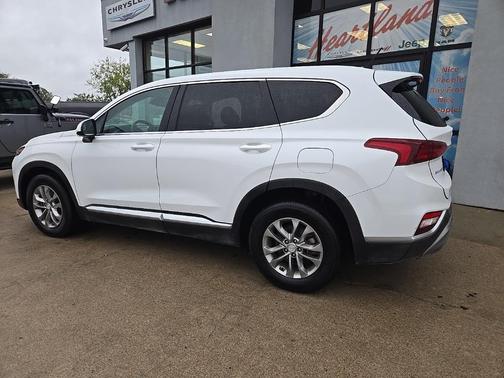 2019 Hyundai SANTA FE SE 2.4