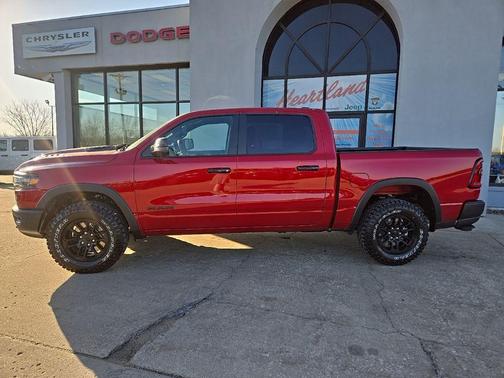 Molten Red Pearl-Coat Exterior Paint 2026 RAM 1500 Rebel