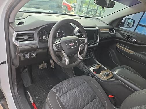 2022 GMC Acadia AWD SLE