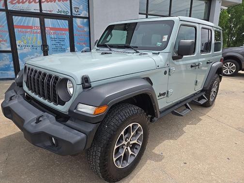 Earl Clearcoat 2024 Jeep Wrangler Sport S