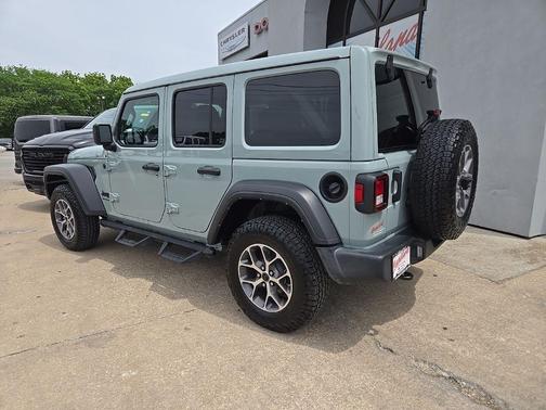 Earl Clearcoat 2024 Jeep Wrangler Sport S