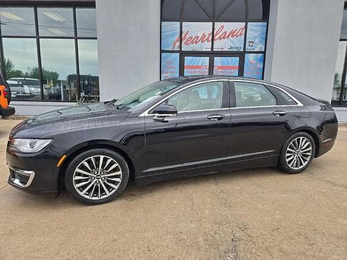 Infinite Black Metallic 2020 Lincoln MKZ Standard
