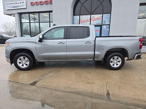2025 Chevrolet Silverado 1500 LT
