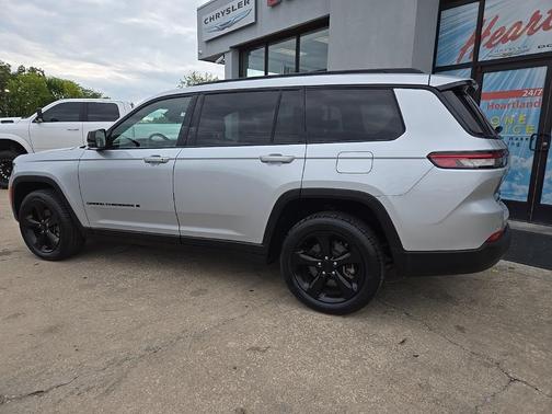 2022 Jeep Grand Cherokee L Altitude