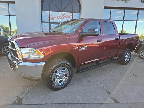 2018 RAM 2500 Tradesman Crew Cab 4x4 6'4' Box