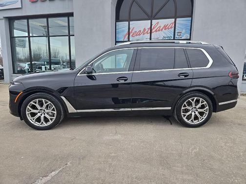 2024 BMW X7 xDrive40i