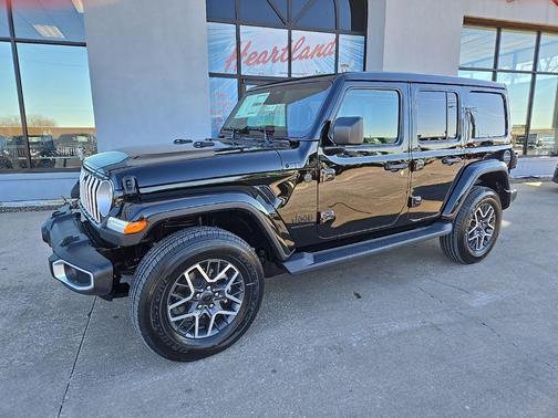 2026 Jeep Wrangler 4-Door Sahara 4x4