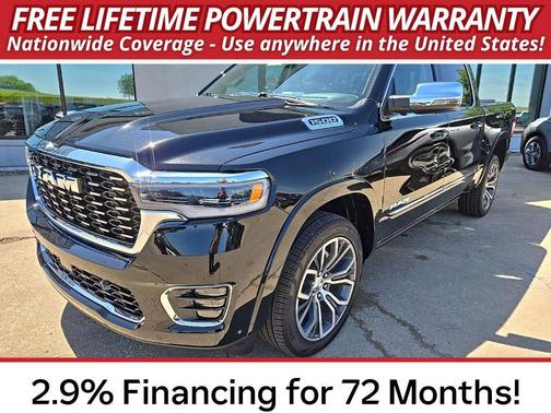 Diamond Black Crystal Pearl-Coat Exterior Paint 2026 RAM 1500 ST