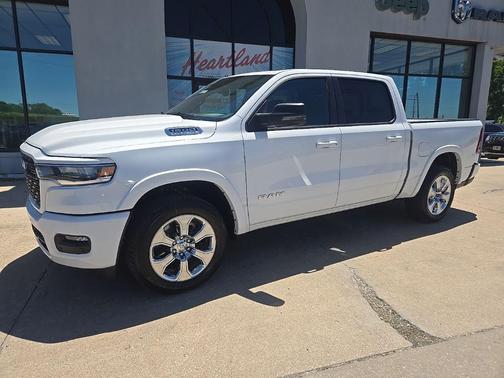 Bright White Clear-Coat Exterior Paint 2026 RAM 1500 Big Horn/Lone Star