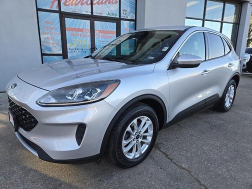 2020 Ford Escape SE