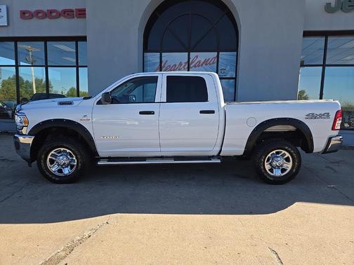2019 RAM 2500 Tradesman Crew Cab 4x4 6'4' Box