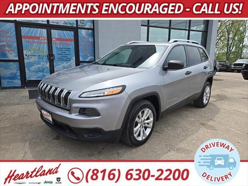 2015 Jeep Cherokee Sport