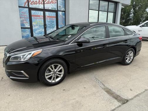 2016 Hyundai SONATA SE