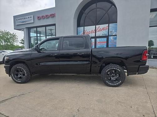 2025 RAM 1500 Warlock Crew Cab 4x4 5'7' Box