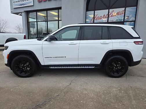 2024 Jeep Grand Cherokee Altitude