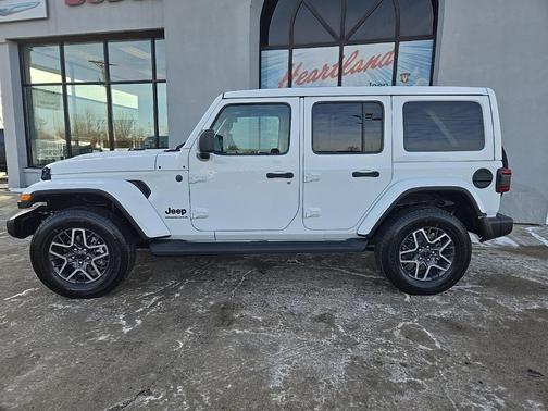 2026 Jeep Wrangler 4-Door Sahara 4x4
