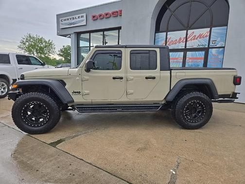 2020 Jeep Gladiator Sport S