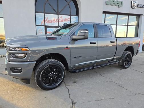 2026 RAM 2500 Big Horn Crew Cab 4x4 6'4' Box