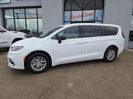 2026 Chrysler Pacifica L