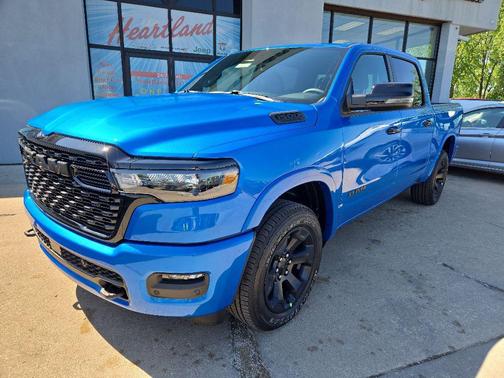 Hydro Blue Pearl-Coat Exterior Paint 2026 RAM 1500 Big Horn/Lone Star