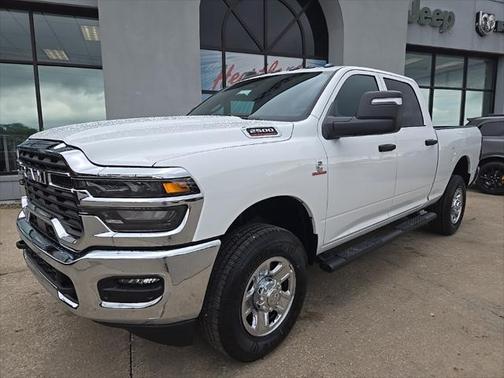 2025 RAM 2500 Tradesman Crew Cab 4x4 6'4' Box