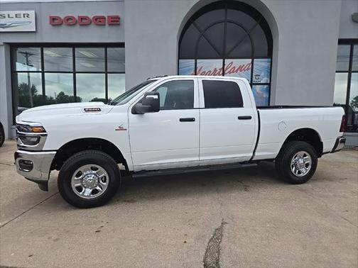 2025 RAM 2500 Tradesman Crew Cab 4x4 6'4' Box