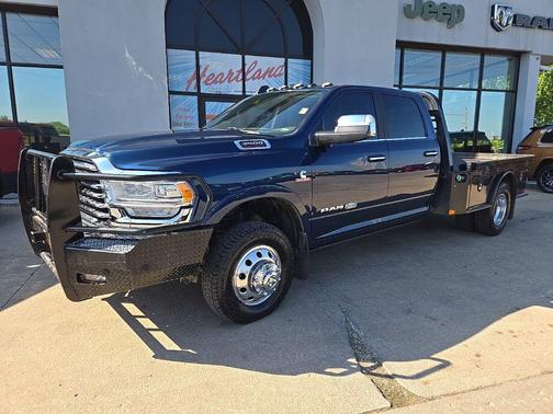 Patriot Blue Pearlcoat 2022 RAM 3500 Longhorn