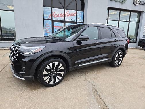 Black Metallic 2025 Ford Explorer Platinum