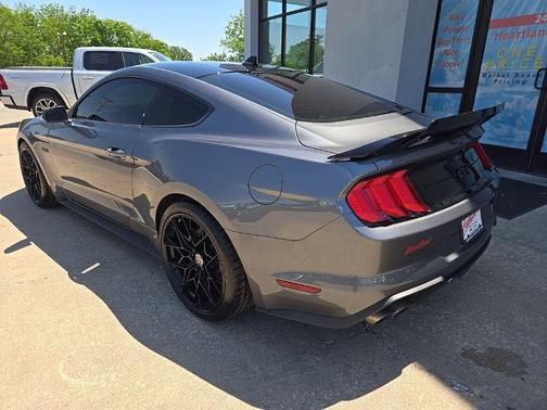 Carbonized Gray Metallic 2022 Ford Mustang GT