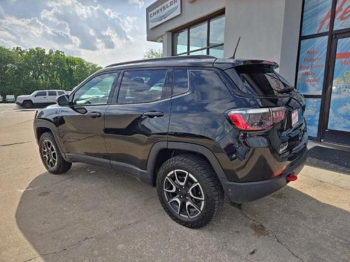 2024 Jeep Compass Trailhawk