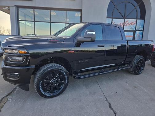 2026 RAM 2500 Big Horn Crew Cab 4x4 6'4' Box