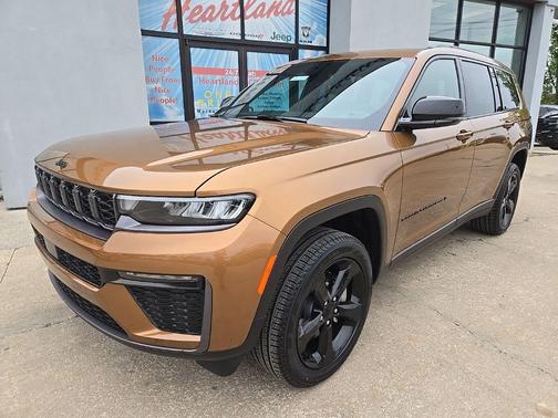 Copper Shino Metallic Clear-Coat Exterior Paint 2026 Jeep Grand Cherokee Limited