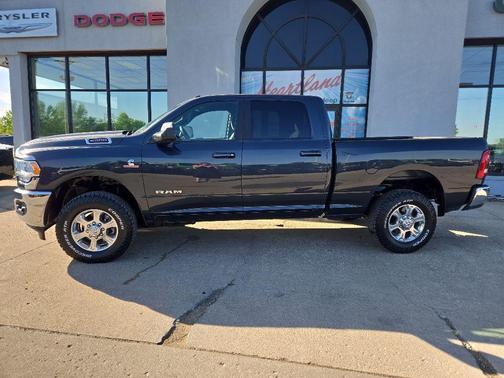 Maximum Steel Metallic Clearcoat 2022 RAM 2500 Big Horn Crew Cab 4x4 6'4' Box