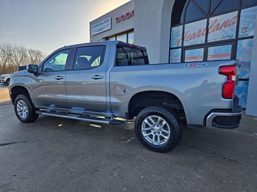 2024 Chevrolet Silverado 1500 LT