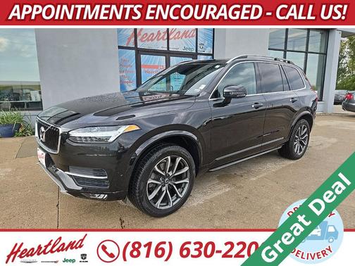2017 Volvo XC90 T6 Momentum