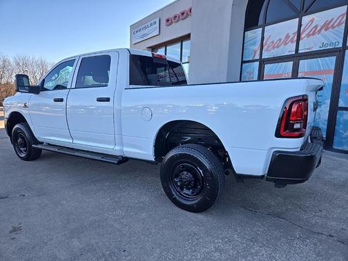 2026 RAM 2500 Tradesman Crew Cab 4x4 6'4' Box