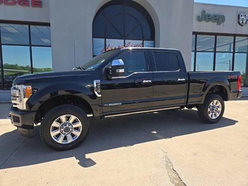 Shadow Black 2017 Ford F-350 Platinum