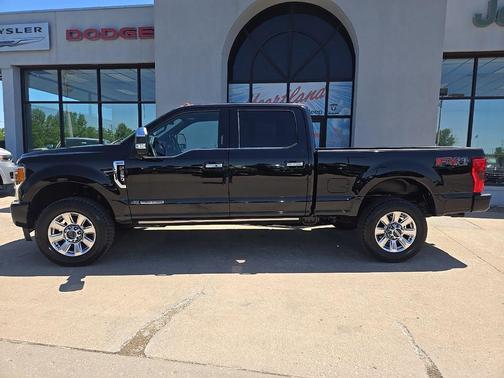 Shadow Black 2017 Ford F-350 Platinum