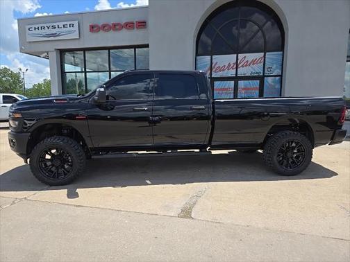 2025 RAM 2500 Tradesman Crew Cab 4x4 8' Box