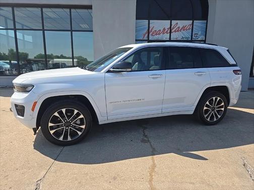 2022 Jeep Grand Cherokee Overland