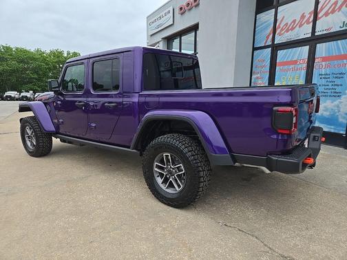 Reign Exterior Paint 2026 Jeep Gladiator Mojave 4x4
